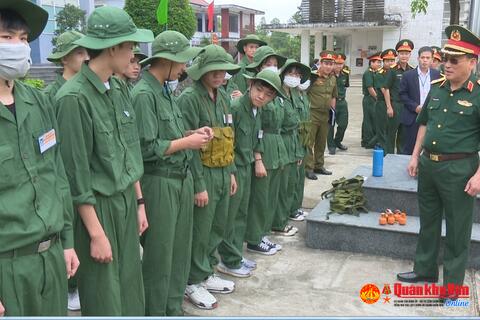 Đoàn công tác Cơ quan Thường trực Hội đồng Giáo dục Quốc phòng và An ninh Trung ương kiểm tra tại Thừa Thiên Huế