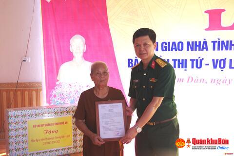 Bộ Chỉ huy Quân sự tỉnh Nghệ An trao tặng Nhà tình nghĩa cho thân nhân Liệt sỹ