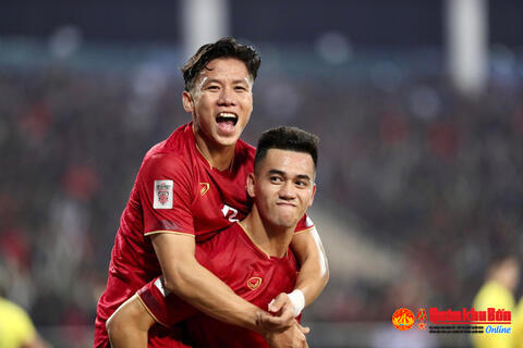 Việt Nam thắng Malaysia 3-0 ở AFF Cup 2022 trong trận cầu có 2 thẻ đỏ