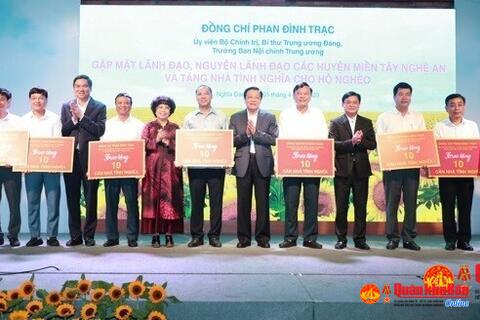 Hỗ trợ xây dựng 110 nhà cho người nghèo ở các địa phương miền núi Nghệ An