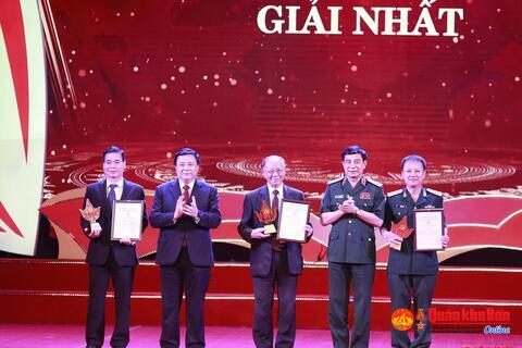 Báo Quân khu 4 giành giải Nhất cuộc thi viết “Bảo vệ nền tảng tư tưởng của Đảng trong tình hình mới” lần thứ hai (2022 -2023)