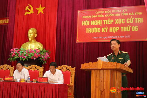 Trung tướng Hà Thọ Bình tiếp xúc cử tri tại huyện Thạch Hà, tỉnh Hà Tĩnh