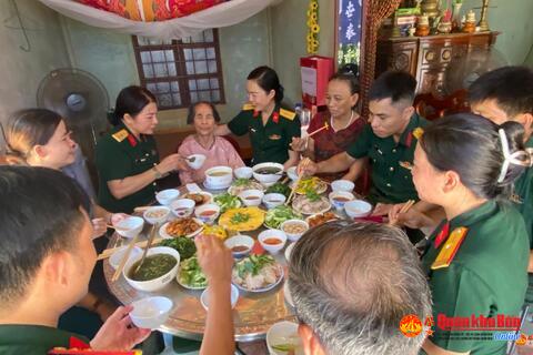 Phóng sự truyền hình: Ấm áp "Bữa cơm cùng Mẹ Việt Nam anh hùng"
