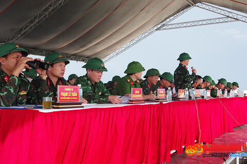 Kiểm tra phương án thực binh trong Diễn tập khu vực phòng thủ tỉnh Quảng Bình năm 2023