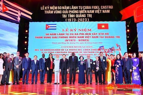 Không ngừng tiếp nối tình đoàn kết đặc biệt Việt Nam - Cuba