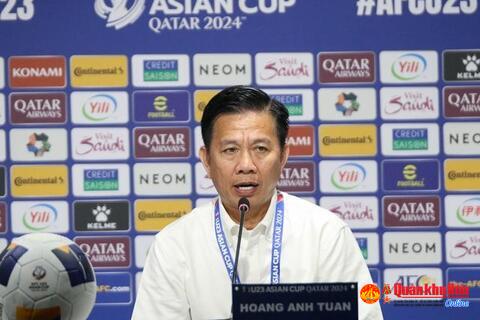 Huấn luyện viên Hoàng Anh Tuấn ‘hẹn’ quyết đấu Uzbekistan