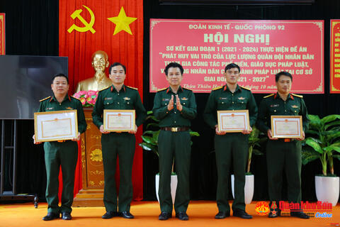 Đoàn Kinh tế - Quốc phòng 92: Đa dạng hình thức đưa pháp luật đến với bà con nơi biên giới