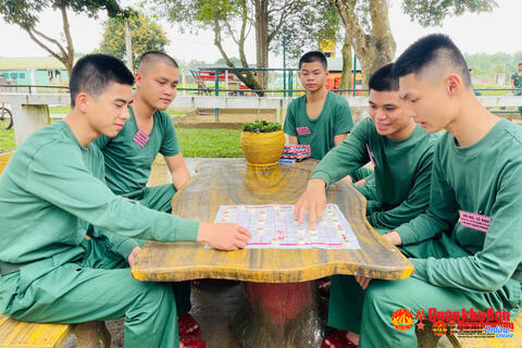 Chiến sĩ mới Sư đoàn 968, Quân khu 4: Nhiều hoạt động bổ ích trong ngày Chủ nhật đầu tiên ở quân ngũ