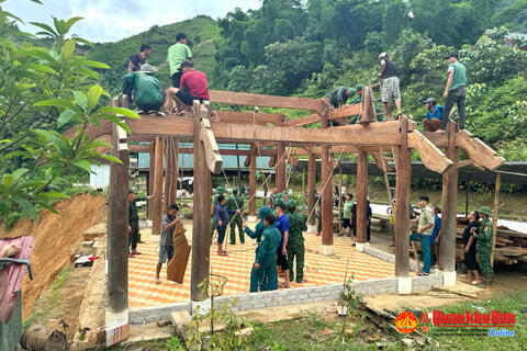 Quân khu 4: Nỗ lực khắc phục hậu quả lũ quét ở Tương Dương