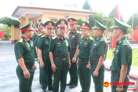 Quân khu 4: Kiểm tra các cơ quan quân sự địa phương tại Hà Tĩnh.
