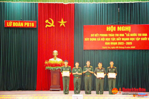 Cán bộ, chiến sĩ Lữ đoàn Pháo binh 16 thi đua học tập suốt đời