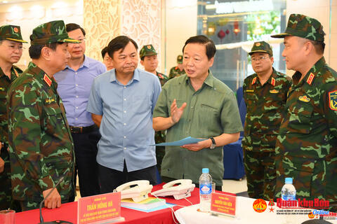 Sở chỉ huy tiền phương tại Quân khu 4: Tiếp tục triển khai ứng phó bão số 5