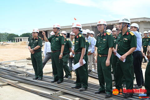 Trung tướng Hà Thọ Bình, Tư lệnh Quân khu  4 kiểm tra dự án Bệnh viện Quân y 4 (Cơ sở 2)