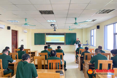 Khoa Binh chủng, Học viện Chính trị: Đào tạo sử dụng hệ thống nền tảng Bình dân học vụ số