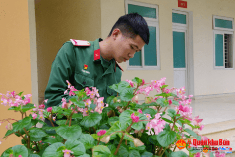 Binh nhất Lê Văn Thông: Từ chàng trai tự ti đến chiến sĩ gương mẫu