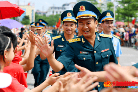 Bảng lương cụ thể của sĩ quan Quân đội từ ngày 1-7 tới khi tăng lương cơ sở