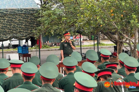 Tiểu đoàn Diễu binh Quân khu 4 sôi nổi nhiều hoạt động chính trị và văn hóa tinh thần