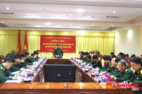 Đảng ủy Quân khu 4 kiểm tra Đảng ủy Quân sự tỉnh Quảng Trị