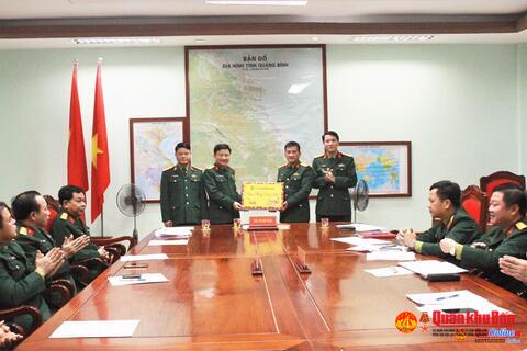 Đại tá Đoàn Xuân Bường, Phó Chính ủy Quân khu 4 kiểm tra, chúc Tết tại tỉnh Quảng Bình