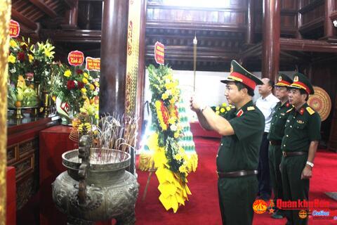 Bộ Tư lệnh Quân khu 4 tri ân trên địa bàn huyện Anh Sơn và Đô Lương (Nghệ An)