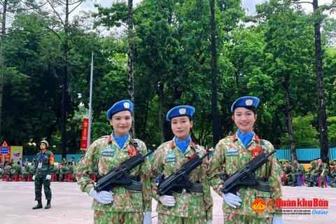 Những bông hồng A80 của Bộ Tham mưu Quân khu 4