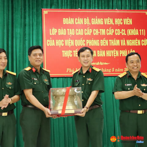 Đoàn công tác Học viện Quốc phòng nghiên cứu thực tế tại tỉnh Thừa Thiên Huế