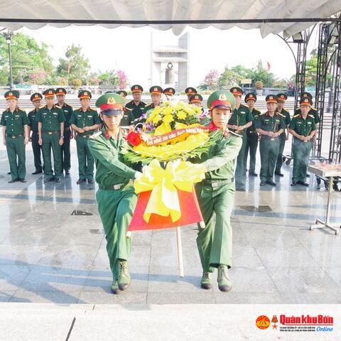 Sư đoàn 968: Tri ân các anh hùng liệt sĩ tại Nghĩa trang Liệt sĩ Quốc gia Đường 9.