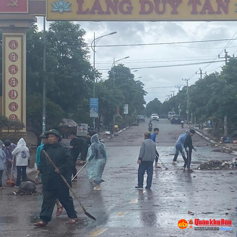 Video: Hướng Hóa - Mưa lớn chia cắt nhiều điểm cầu tràn, lực lượng vũ trang khẩn trương khắc phục