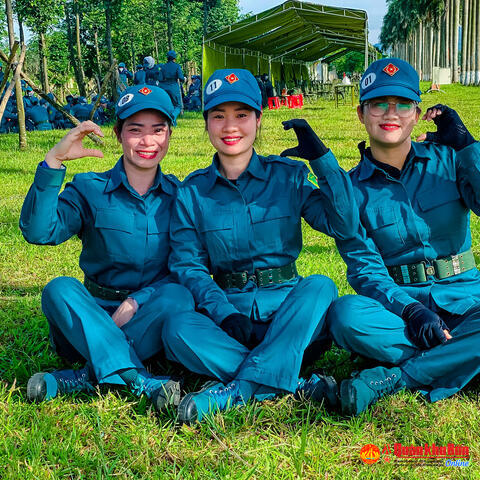 Những "bông hồng" nghị lực trên thao trường A80