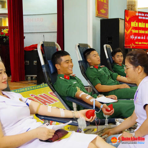 Bệnh viện Quân y 268: 130 cán bộ, chiến sĩ tham gia hiến máu nhân đạo
