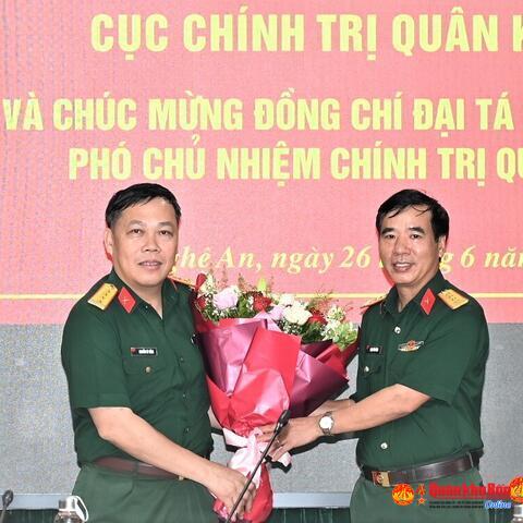 Cục Chính trị Quân khu 4 đón và chúc mừng Đại tá Nguyễn Kỳ Hồng, Phó Chủ nhiệm Chính trị Quân khu
