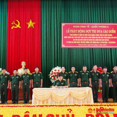 Đoàn Kinh tế - Quốc phòng 5 phát động đợt thi đua cao điểm