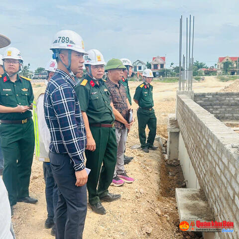 Đại tá Ngô Nam Cường, Phó Tư lệnh Quân khu 4 kiểm tra tiến độ Dự án Bệnh viện Quân y 4 cơ sở 2