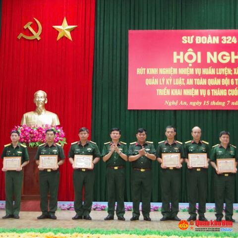Sư đoàn 324: Rút kinh nghiệm huấn luyện; xây dựng chính quy, quản lý kỷ luật, an toàn Quân đội