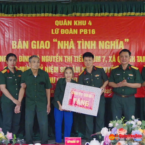 Lữ đoàn Pháo binh 16 bàn giao “Nhà tình nghĩa” tặng thương binh
