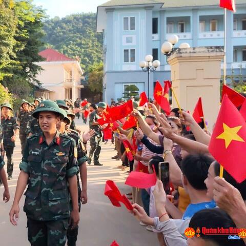 Nghĩa tình gửi lại yêu thương