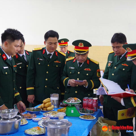 Bảo đảm tốt công tác quân nhu sau mưa bão