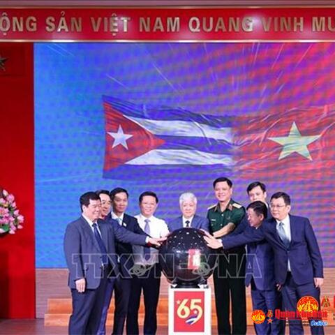 Hơn 400 tỷ đồng ủng hộ Cuba sau chưa đầy một tháng phát động​