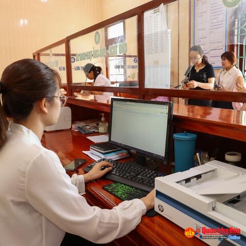 Dừng trợ cấp theo Nghị định 178, công chức nghỉ hưu trước tuổi hưởng chế độ gì?
