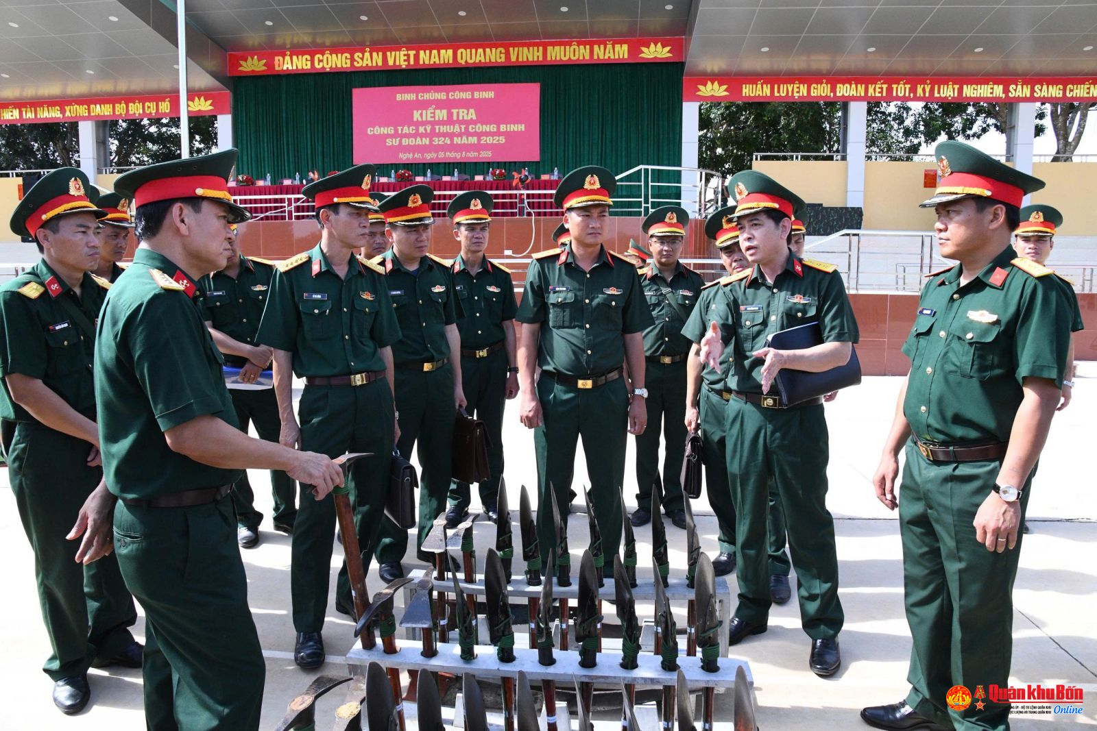 Kiểm tra công tác kỹ thuật Công binh tại Sư đoàn 324