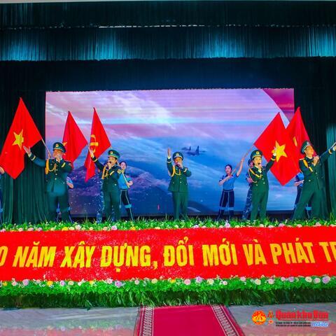 Báo Phòng không - Không quân kỷ niệm 60 năm Ngày truyền thống