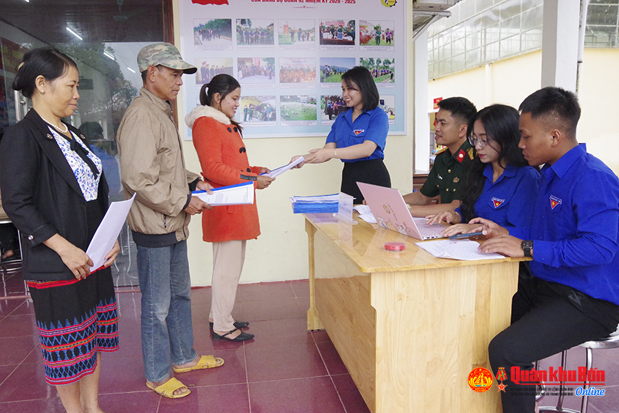 Đưa kỹ thuật về với đồng bào vùng biên