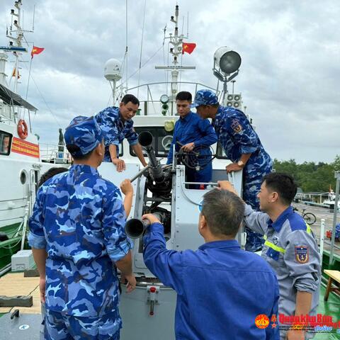 Sẵn sàng cho diễn tập chiến thuật vòng tổng hợp và bắn đạn thật trên biển năm 2025