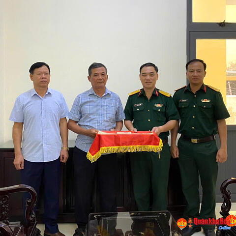 Bảo tàng Quân khu 4 tiếp nhận kỷ vật Liệt sĩ Bùi Đình Anh