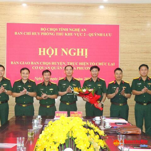 Nghệ An: Bàn giao Ban Chỉ huy Quân sự huyện, thị xã về Ban Chỉ huy phòng thủ khu vực