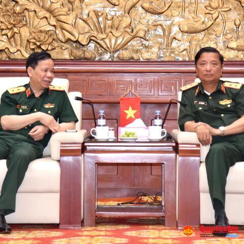 Đoàn công tác Viện Kiểm sát Quân sự Trung ương chào xã giao Bộ Tư lệnh Quân khu 4