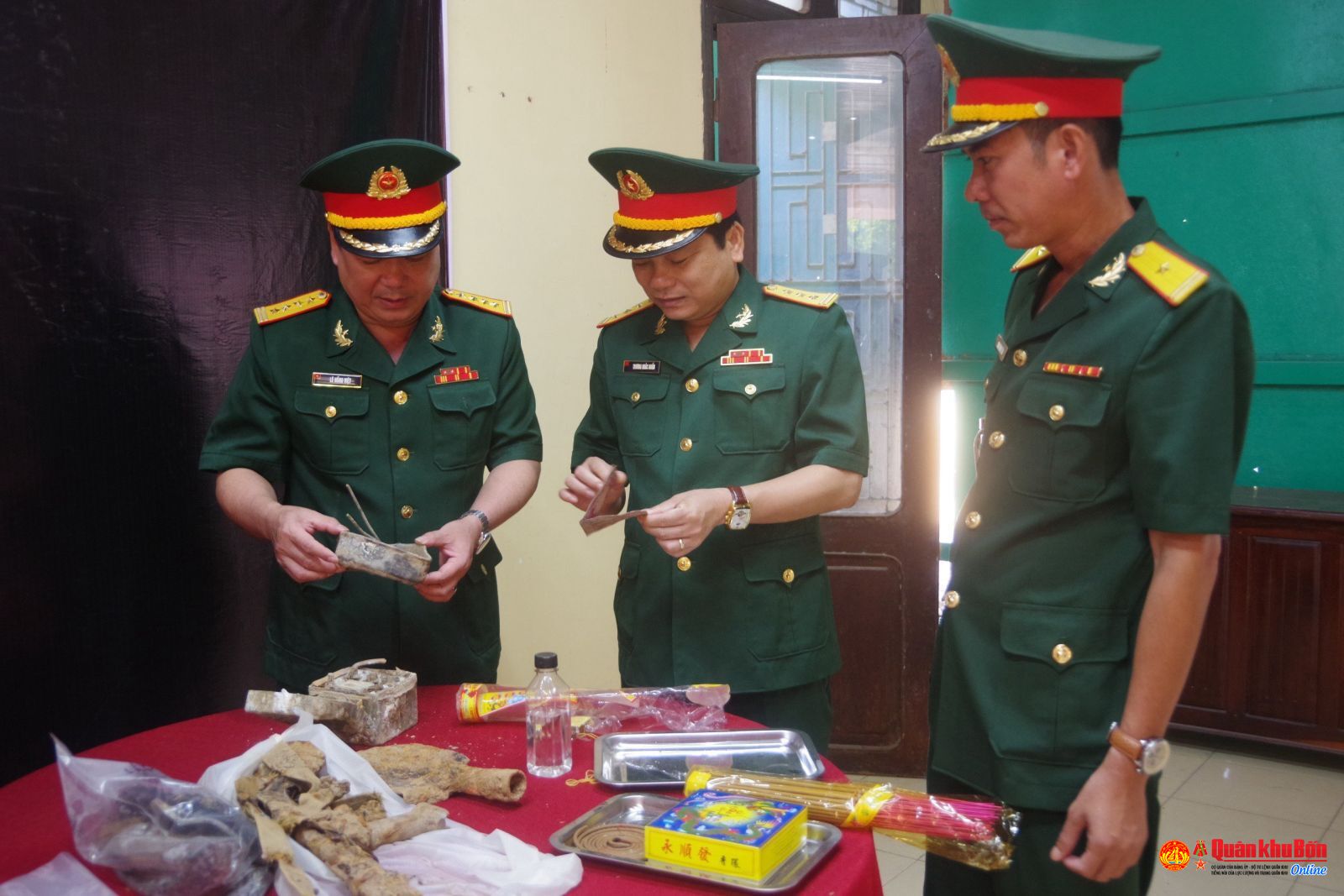 Bộ CHQS tỉnh Quảng Trị quy tập được 03 hài cốt liệt sĩ tại phường 2, thị xã Quảng Trị