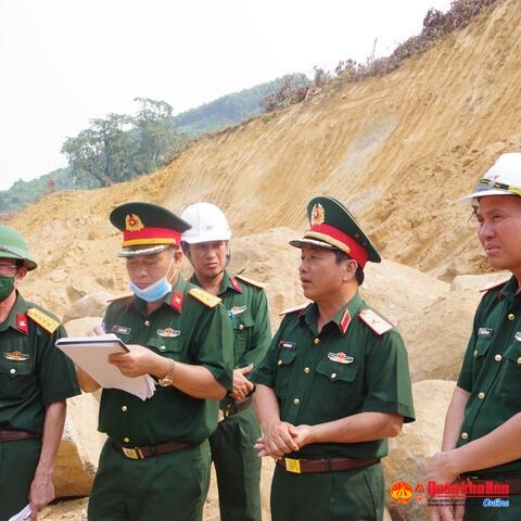 Bộ Tư lệnh Quân khu 4: Kiểm tra tiến độ thi công tuyến đường 74 Nam Đông - A Lưới