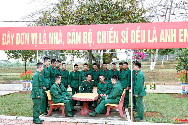 “Về đây đơn vị là nhà, cán bộ, chiến sĩ đều là anh em”