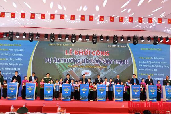 Trung tướng Hà Thọ Bình dự Lễ khởi công trường liên cấp Cẩm Thạch